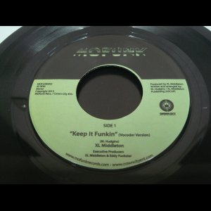 画像:  XL Middleton ‎– Keep It Funkin 