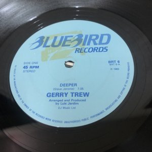 画像: Gerry Trew - Deeper