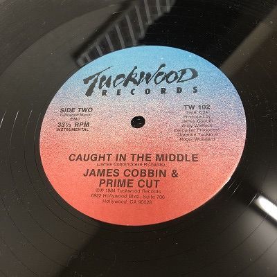 画像:  James Cobbin & Prime Cut ‎– Caught In The Middle 