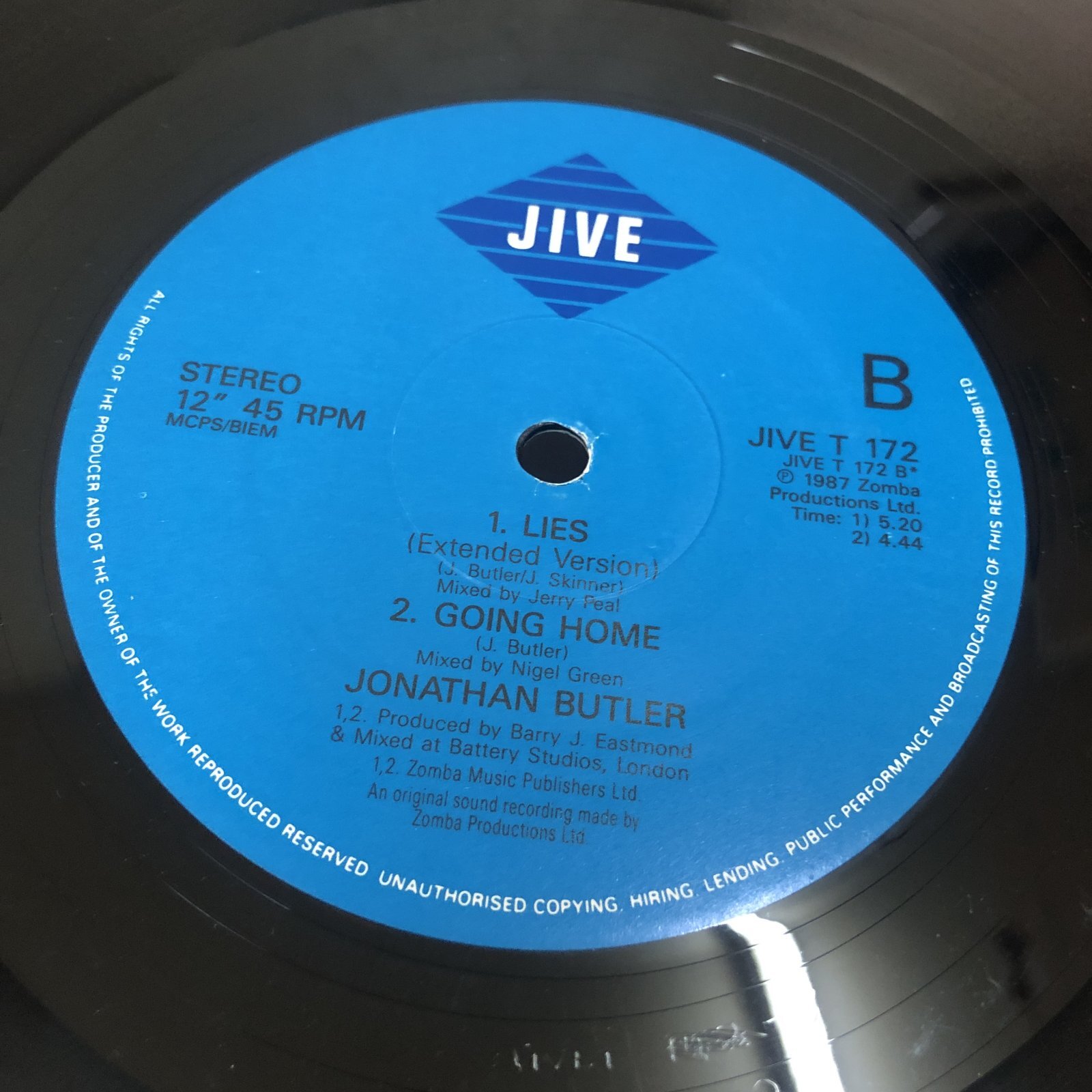 画像: Jonathan Butler - Overflowing